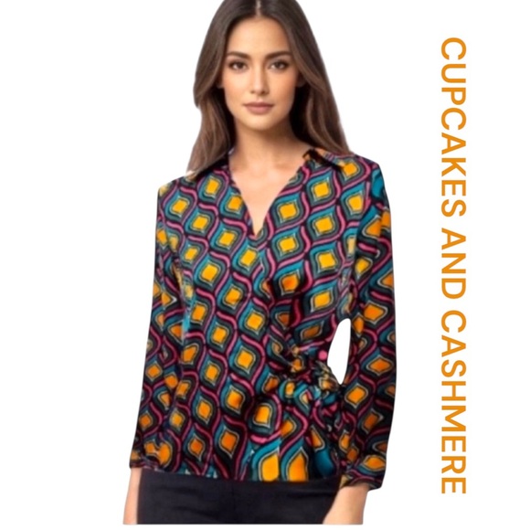 CUPCAKES AND CASHMERE MultiColor Geo-Print Blouse, Size XS. - Picture 1 of 14